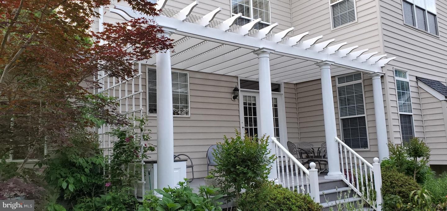 5725 Caribbean Court photo 9