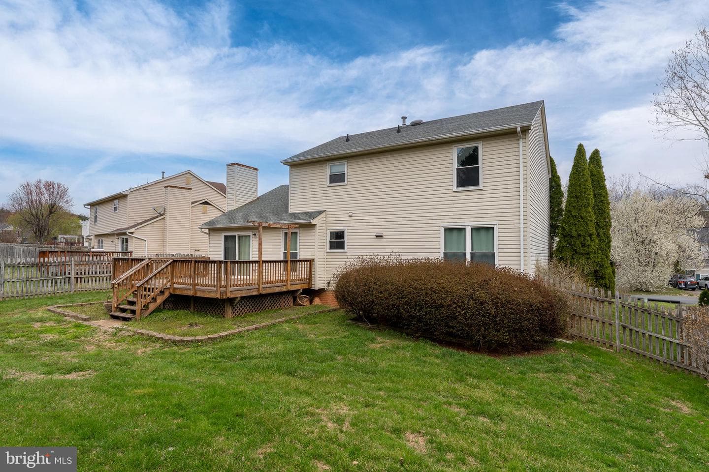 5568 Roundtree Drive photo 12