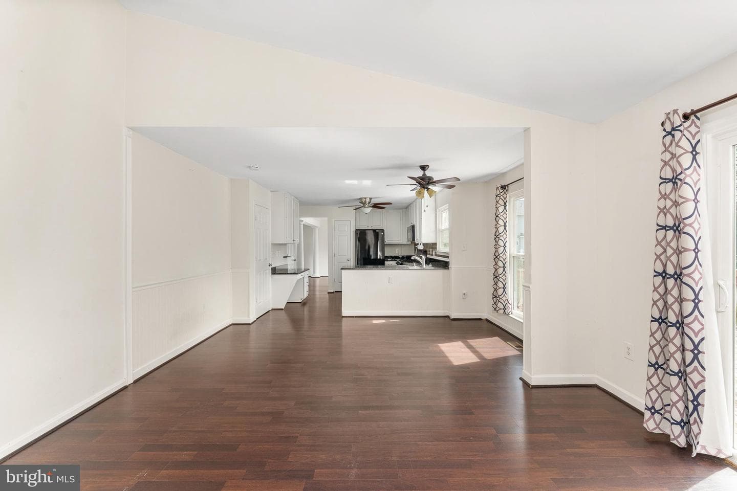 5568 Roundtree Drive photo 21