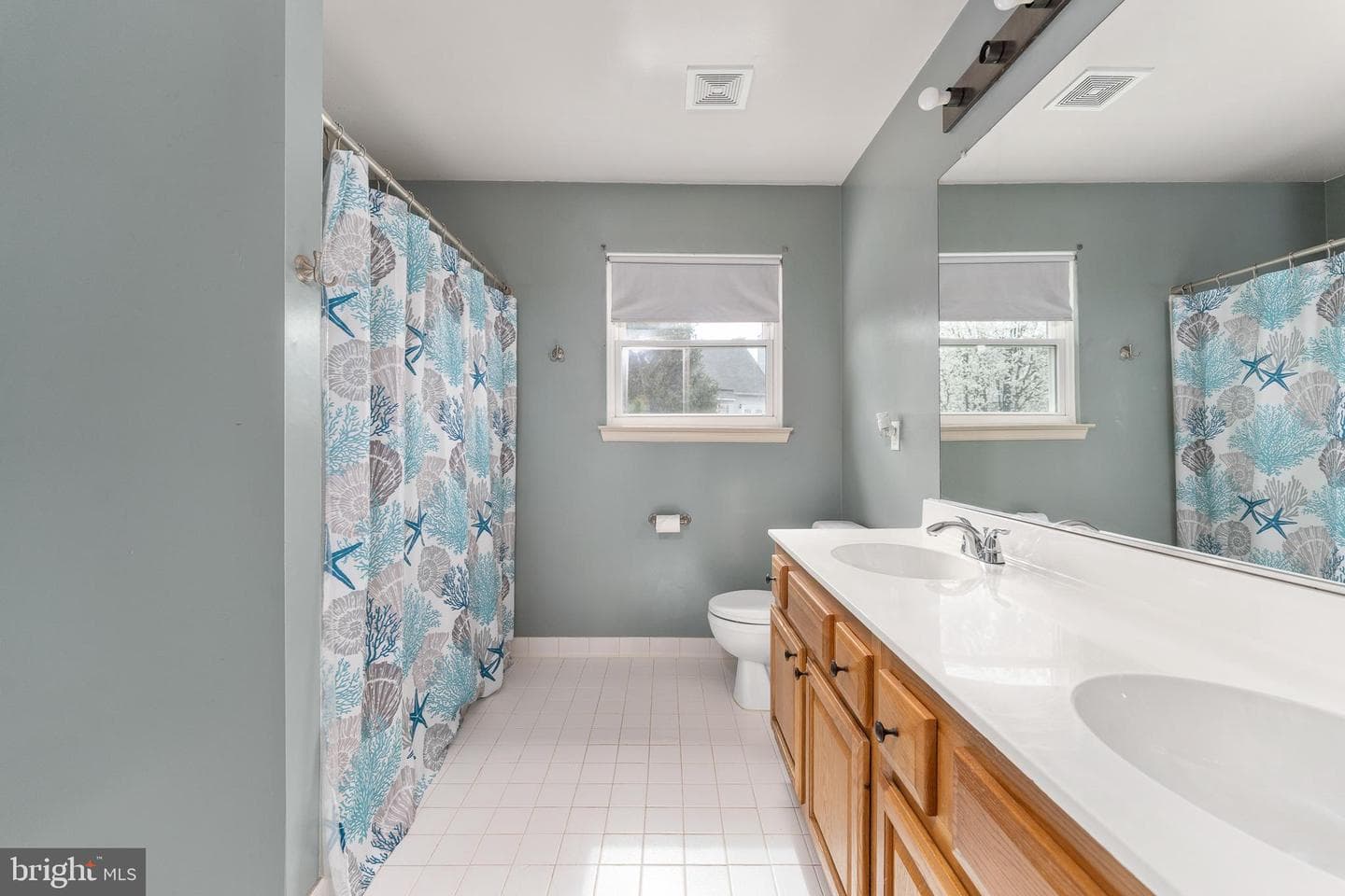 5568 Roundtree Drive photo 41