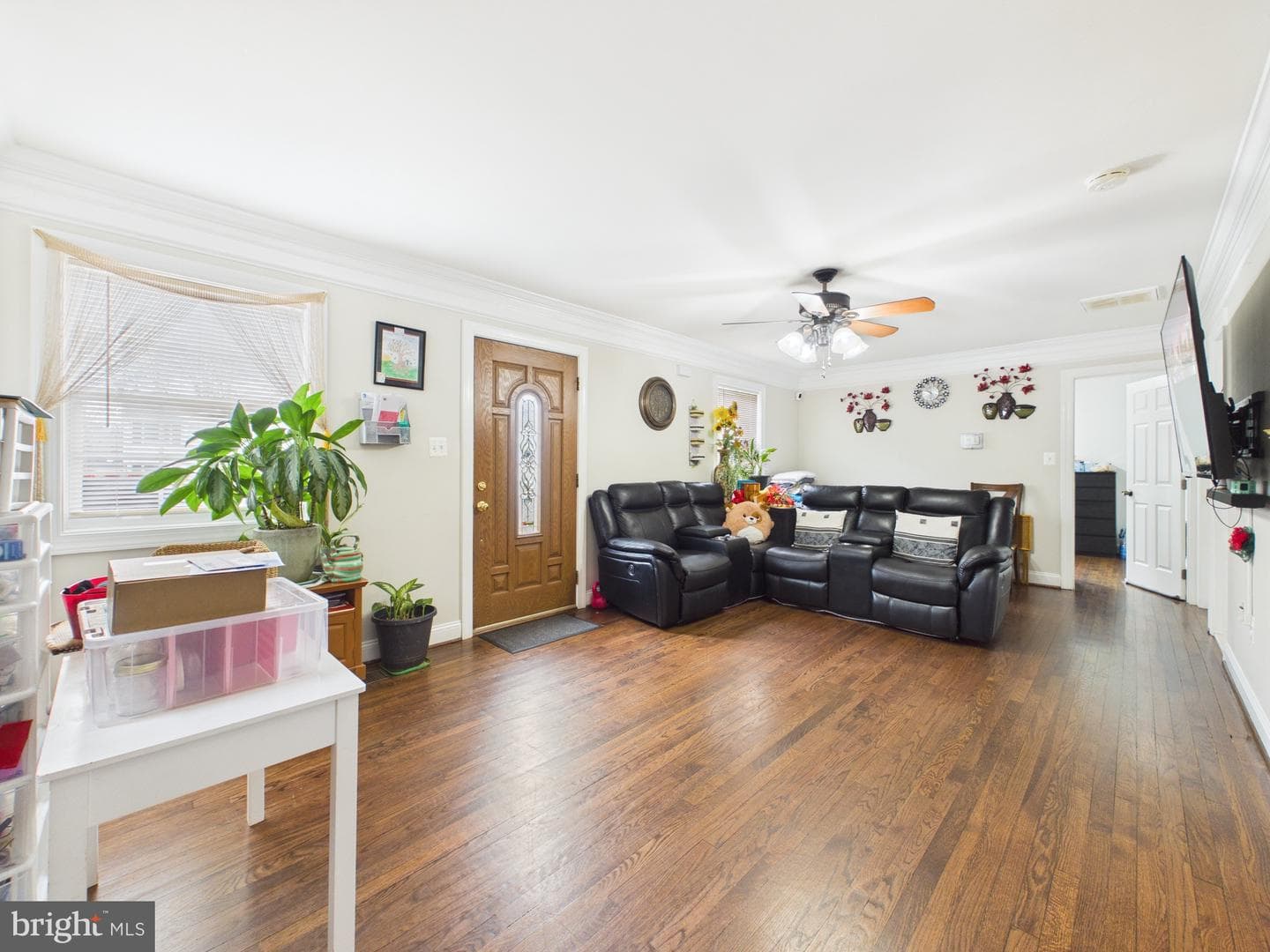 14559 Eastman Street photo 2