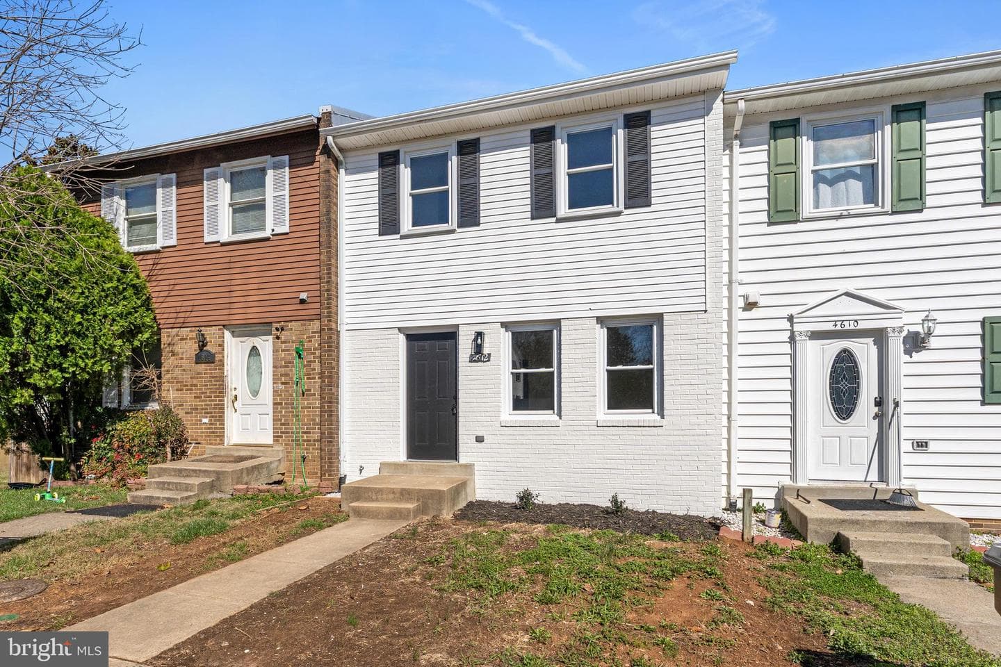 4612 Charlton Court photo 40