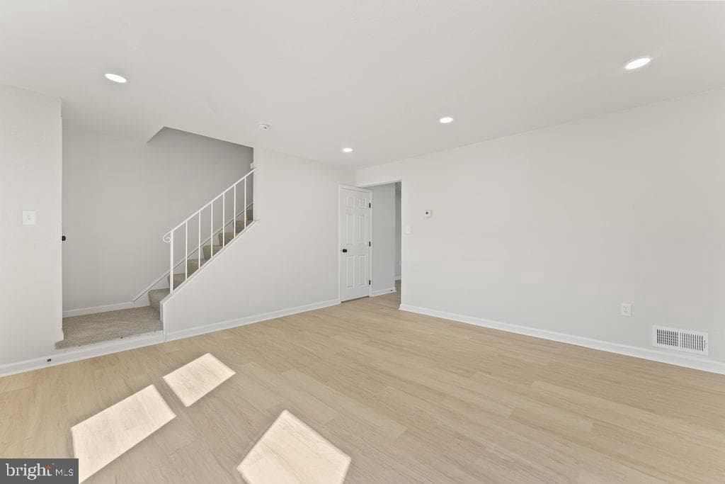 4612 Charlton Court photo 6