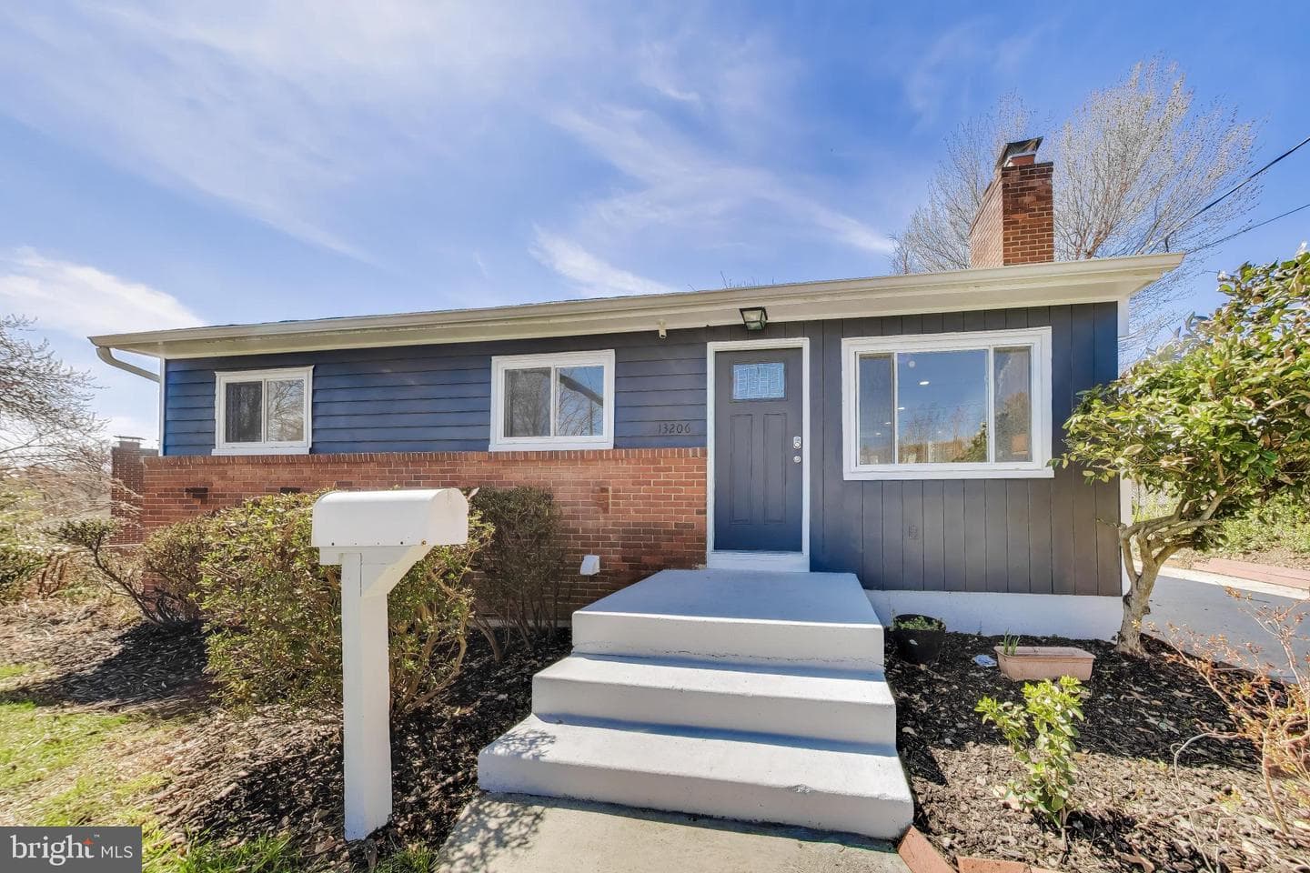 13206 Staggs Court photo 2