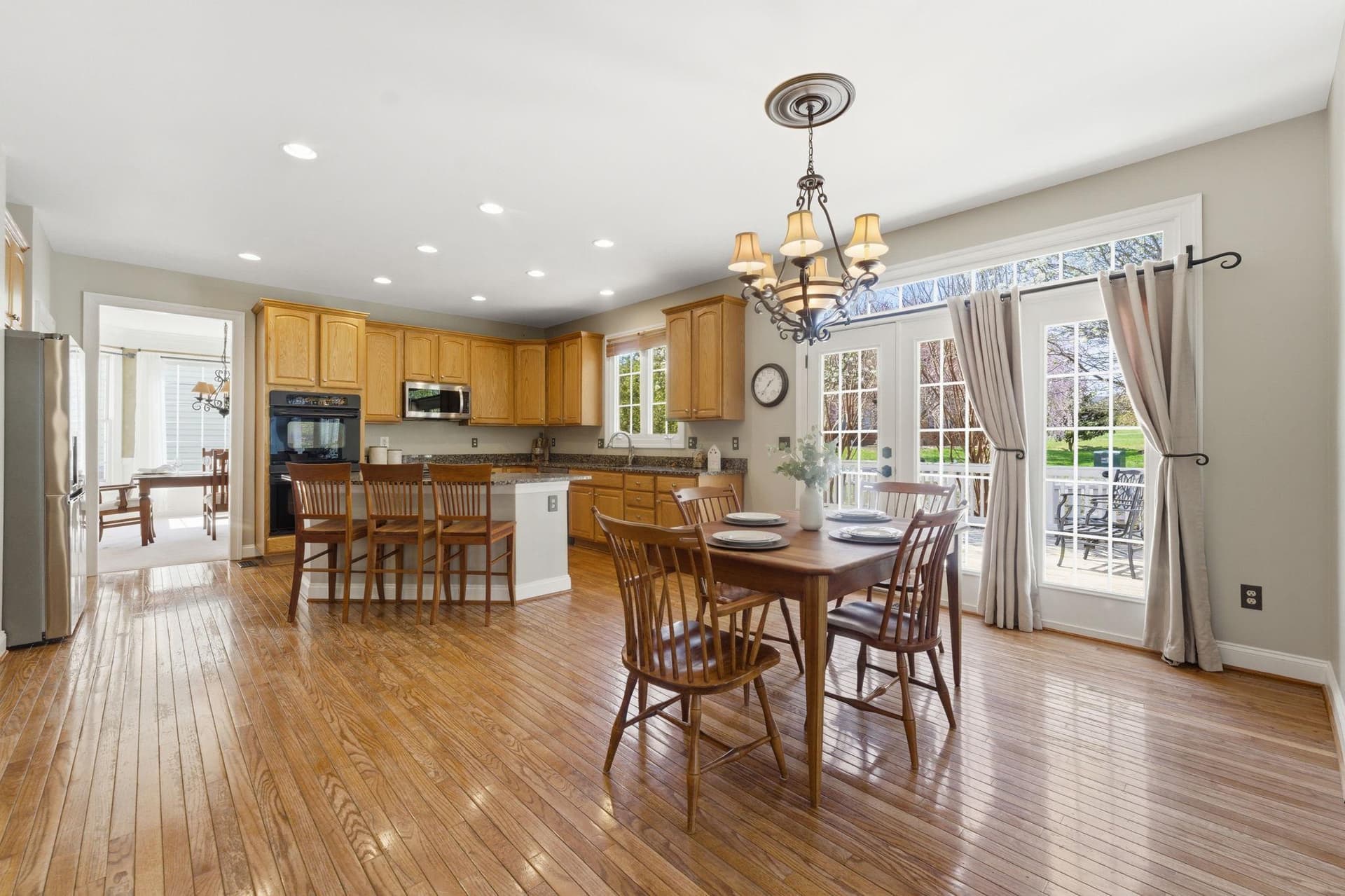 5440 Sherman Oaks Court photo 11