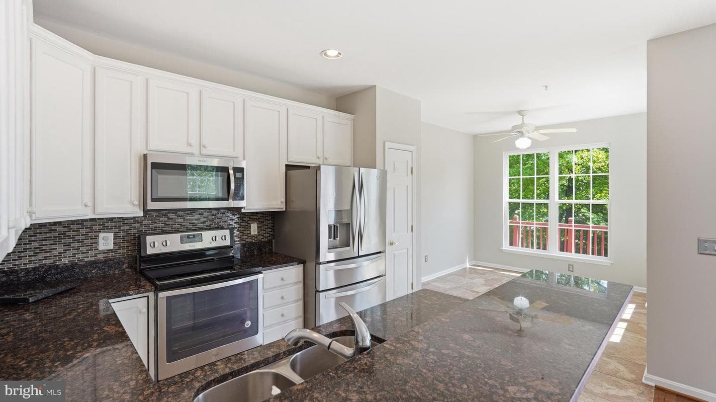 8100 Cerromar Way photo 9