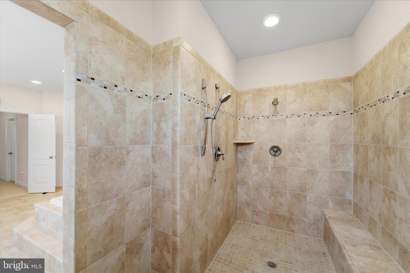 10101 Alydar Court photo 40