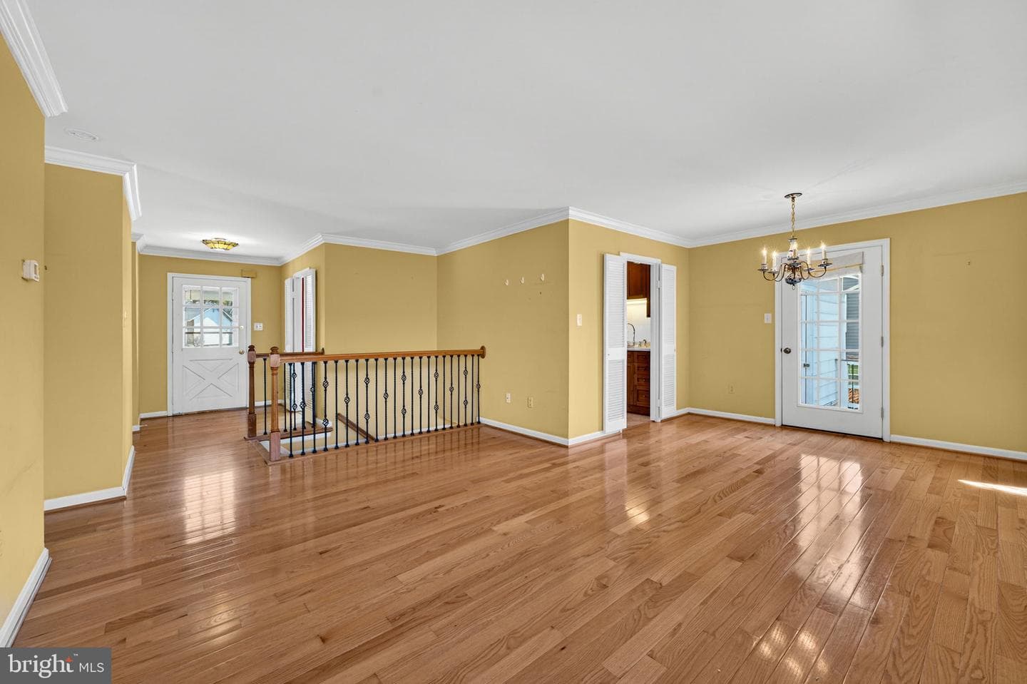 7510 Roxbury Avenue photo 11