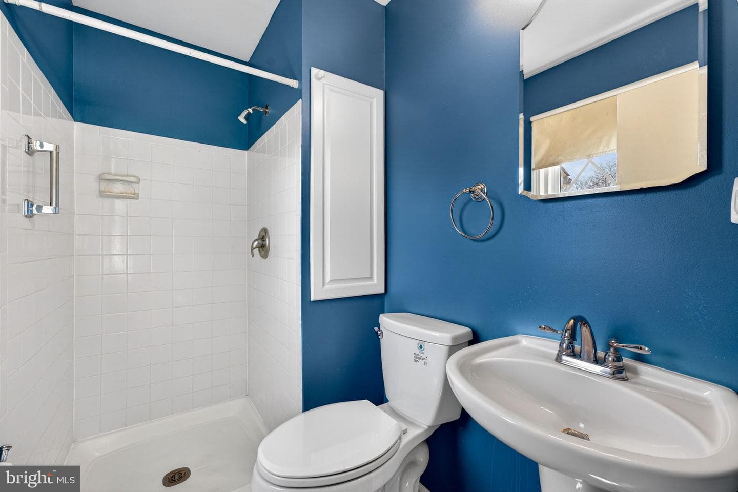 7510 Roxbury Avenue photo 27