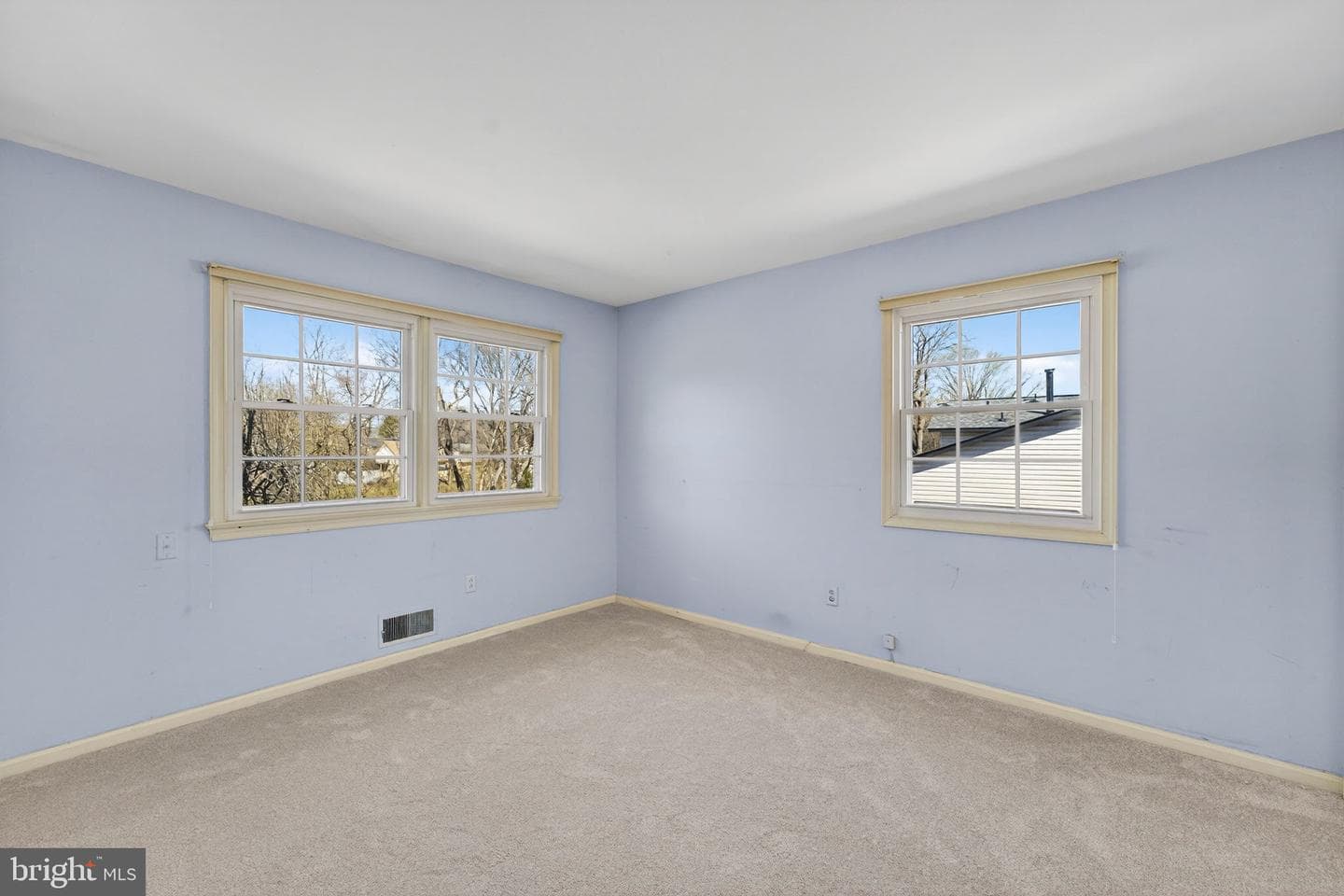 7510 Roxbury Avenue photo 28
