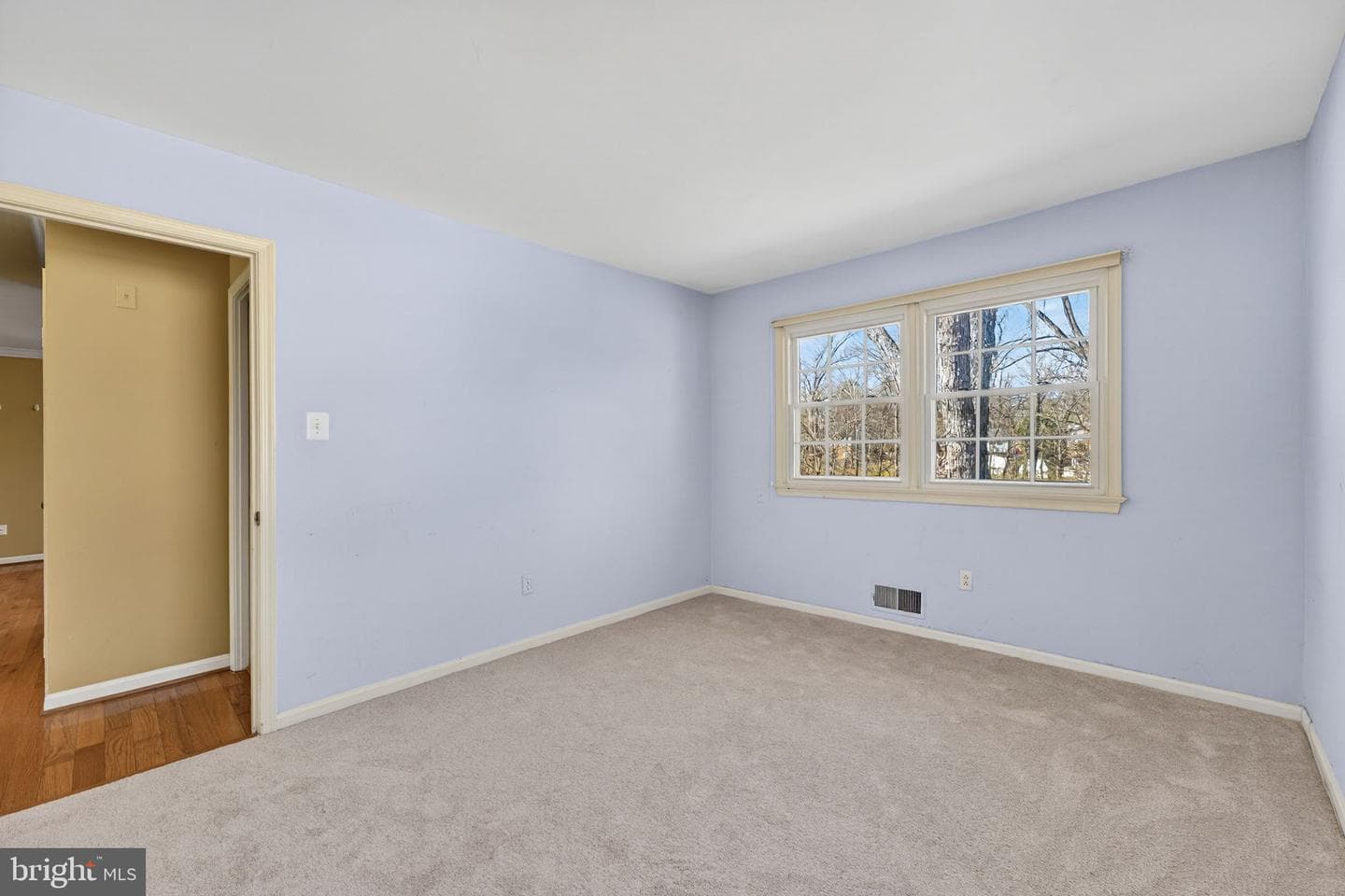 7510 Roxbury Avenue photo 29