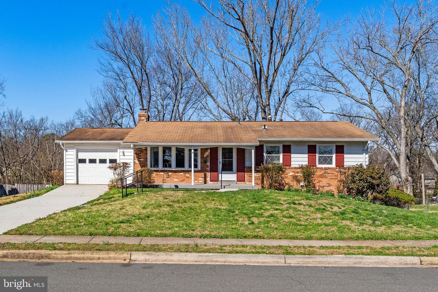 7510 Roxbury Avenue photo 3