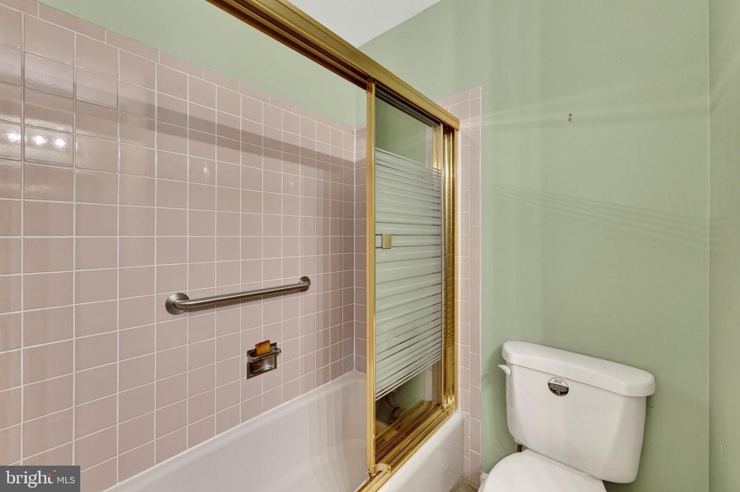 7510 Roxbury Avenue photo 35