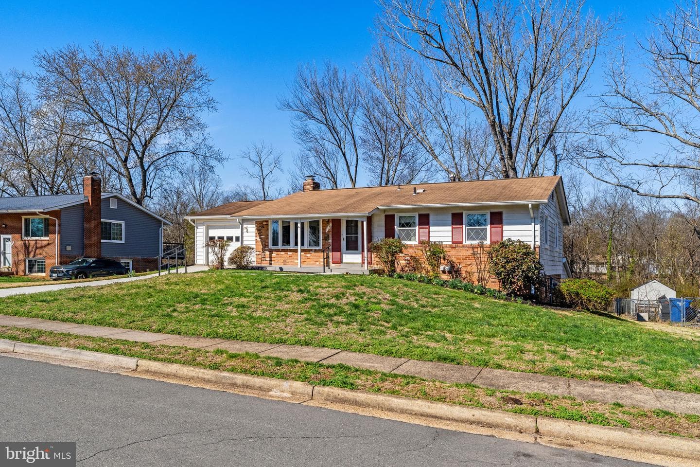 7510 Roxbury Avenue photo 4