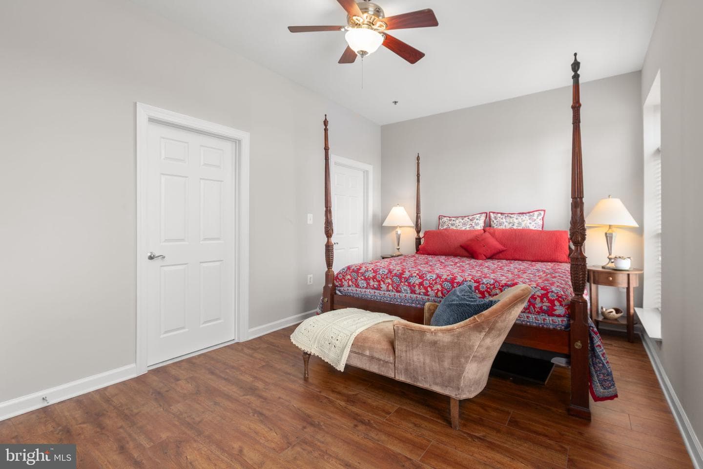 820 Belmont Bay Drive #401 photo 28