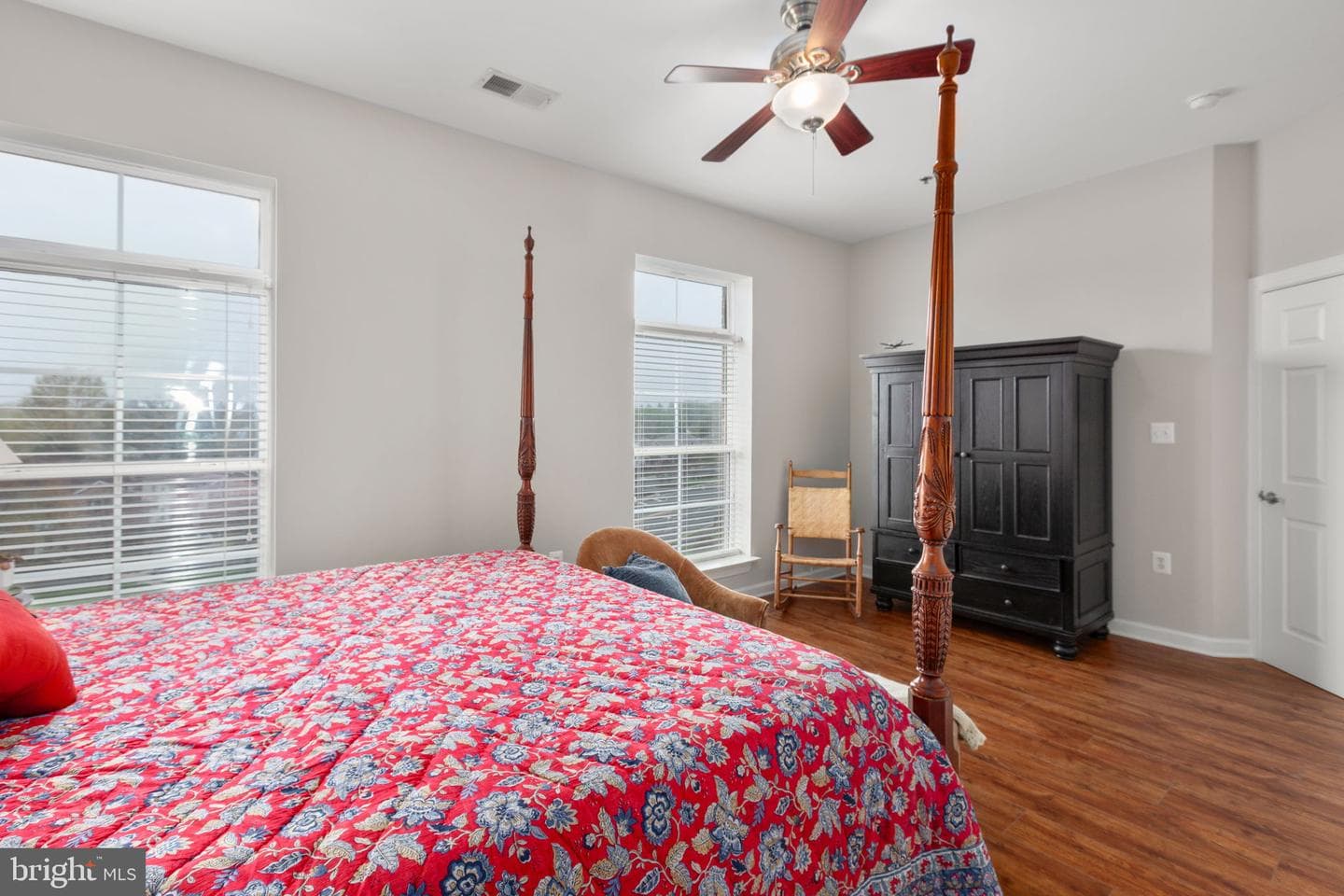 820 Belmont Bay Drive #401 photo 29