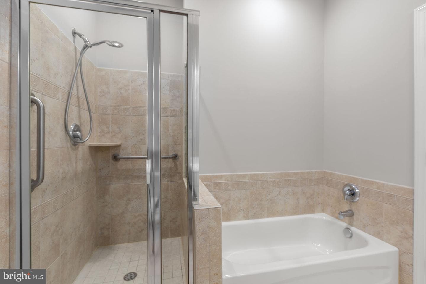 820 Belmont Bay Drive #401 photo 31