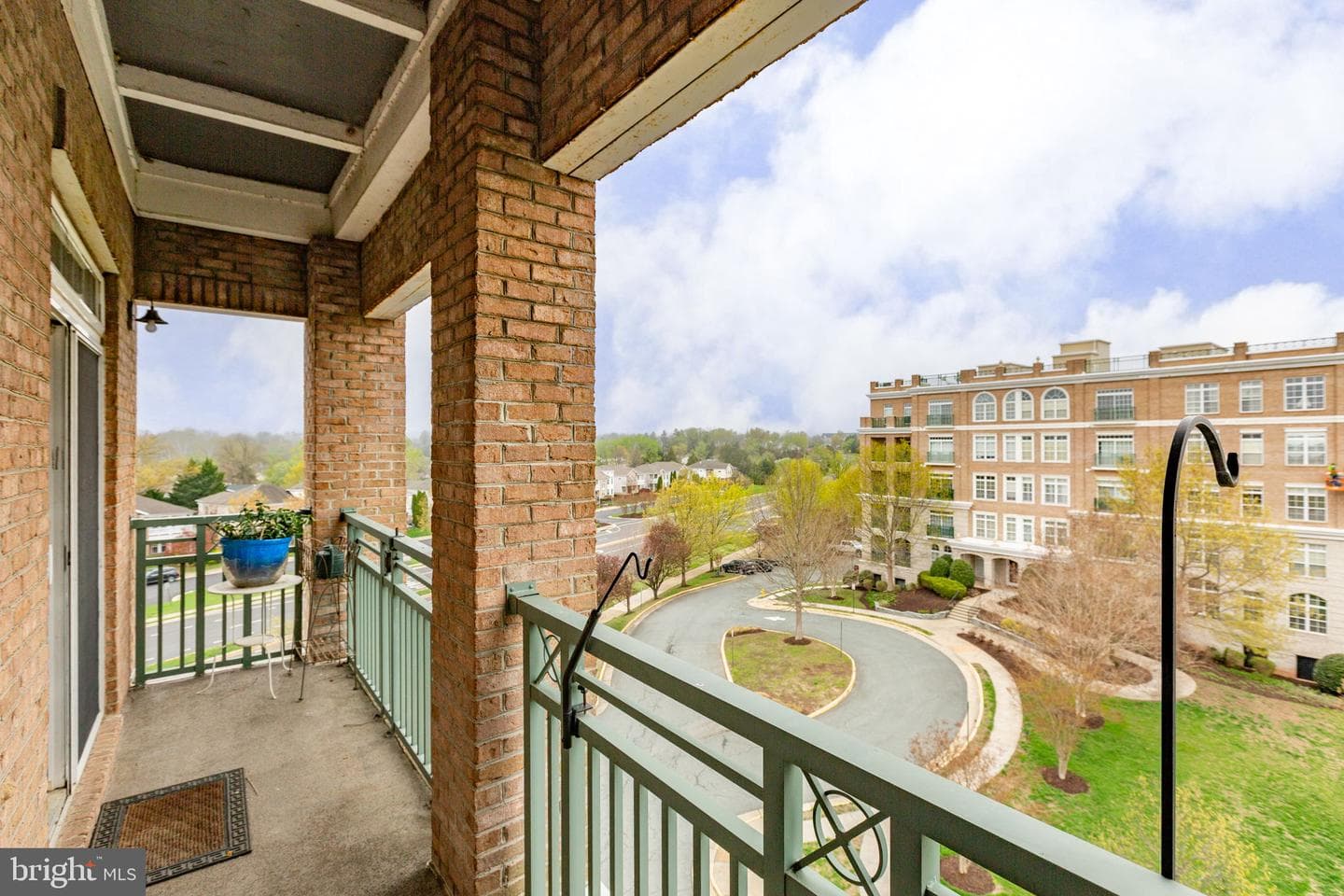 820 Belmont Bay Drive #401 photo 36