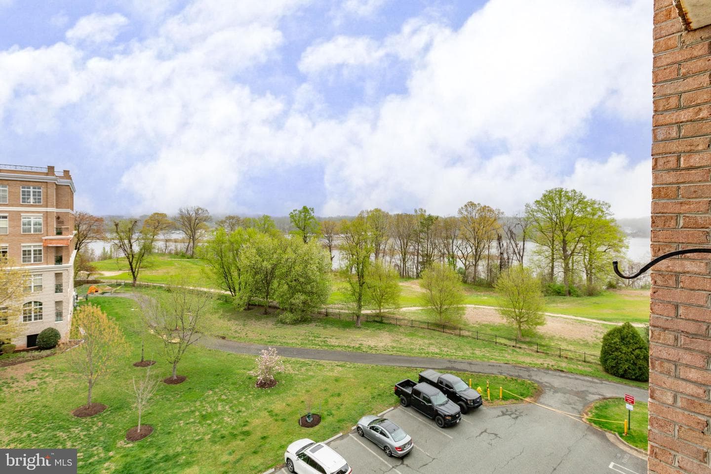 820 Belmont Bay Drive #401 photo 38