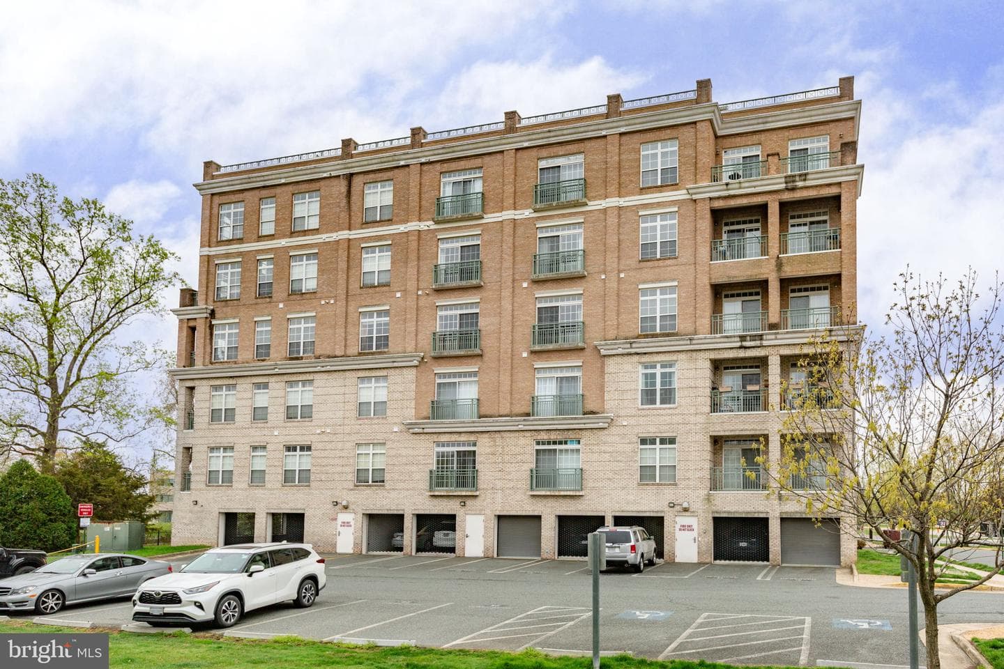 820 Belmont Bay Drive #401 photo 49