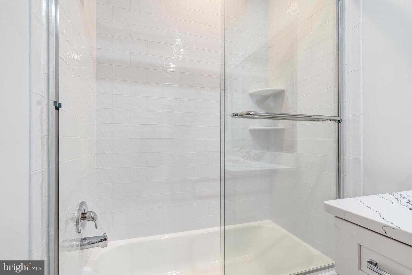 13711 Joyce Road photo 19