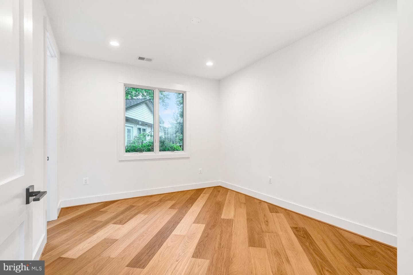 13711 Joyce Road photo 22