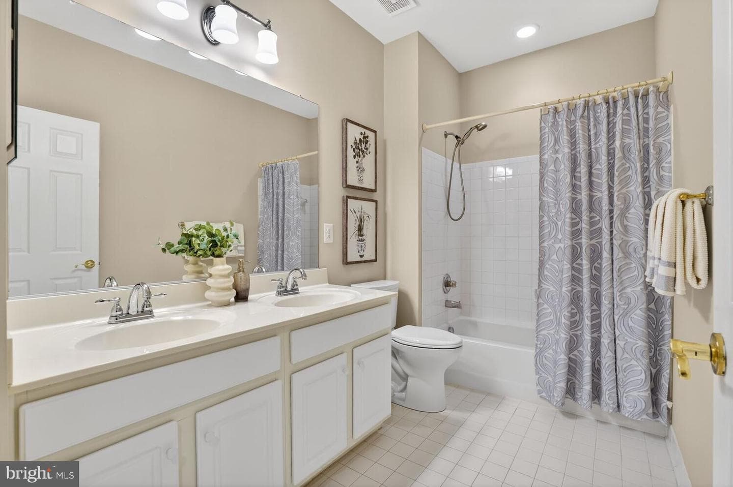 10228 Broadsword Drive photo 50