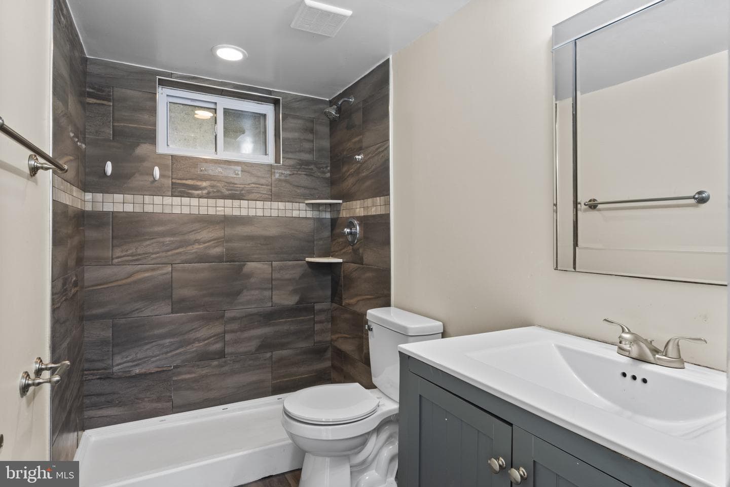 13312 Maple Leaf Lane photo 12