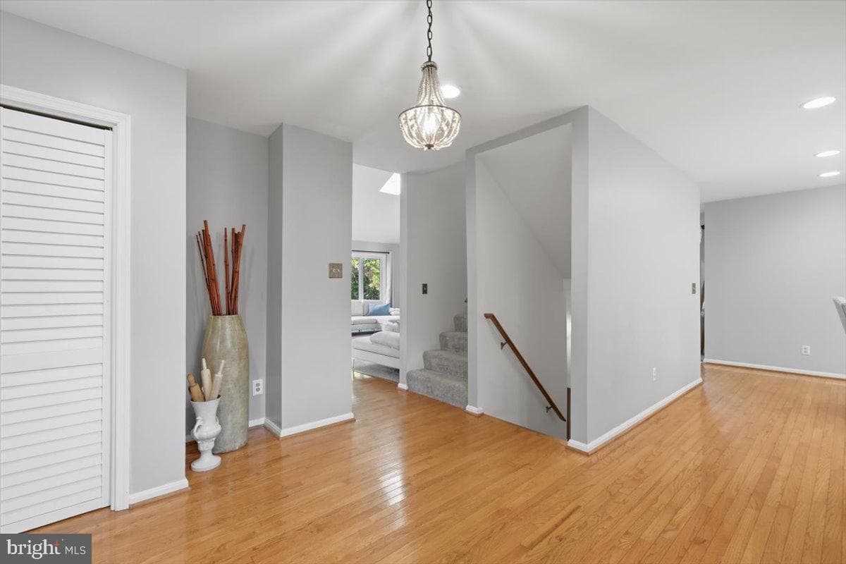 4366 Stepney Drive photo 20
