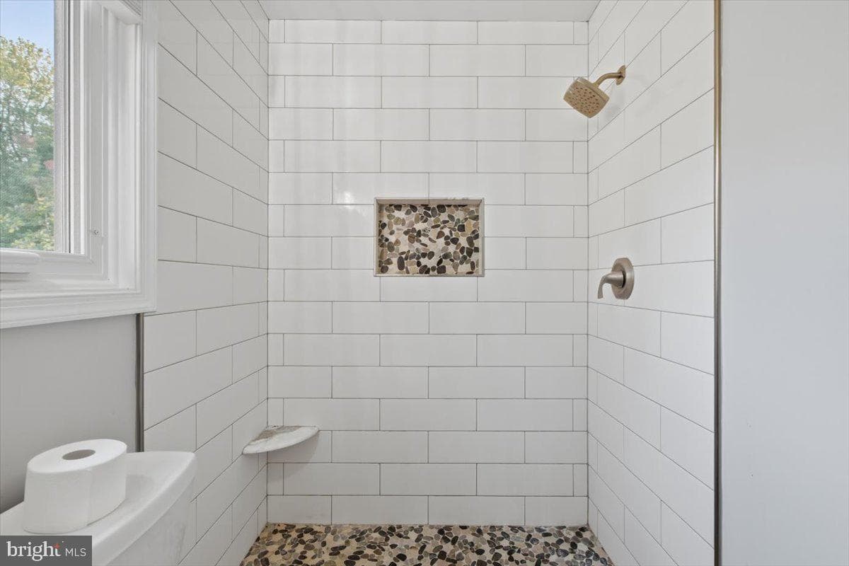 4366 Stepney Drive photo 33