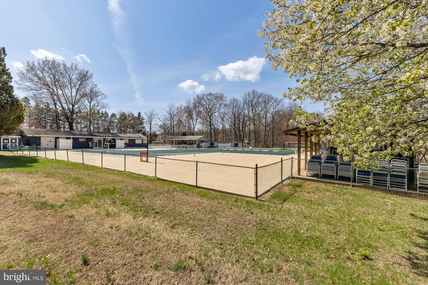 2810 Cambridge Drive photo 41