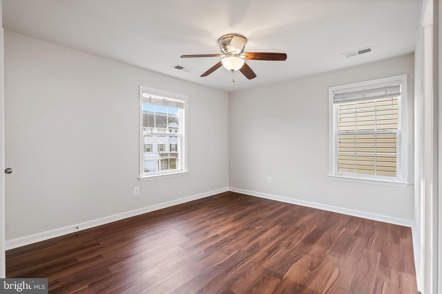 2910 Truffle Oak Place photo 23