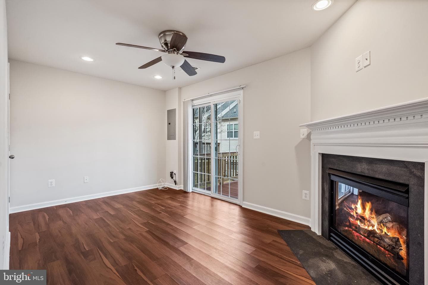2910 Truffle Oak Place photo 9