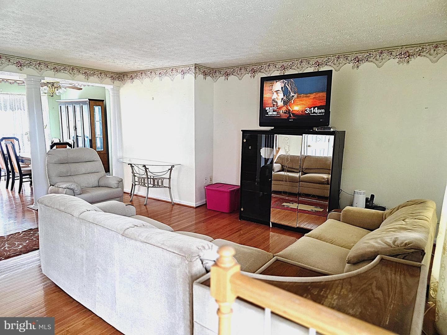 3329 Esquarre Court photo 5