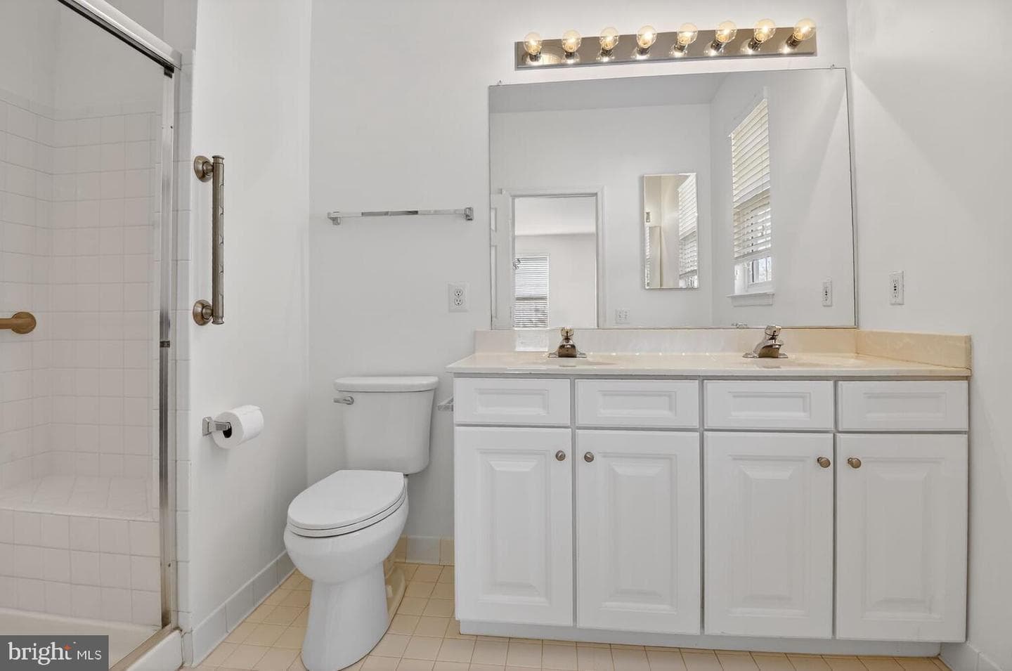 17602 Four Seasons Drive photo 13