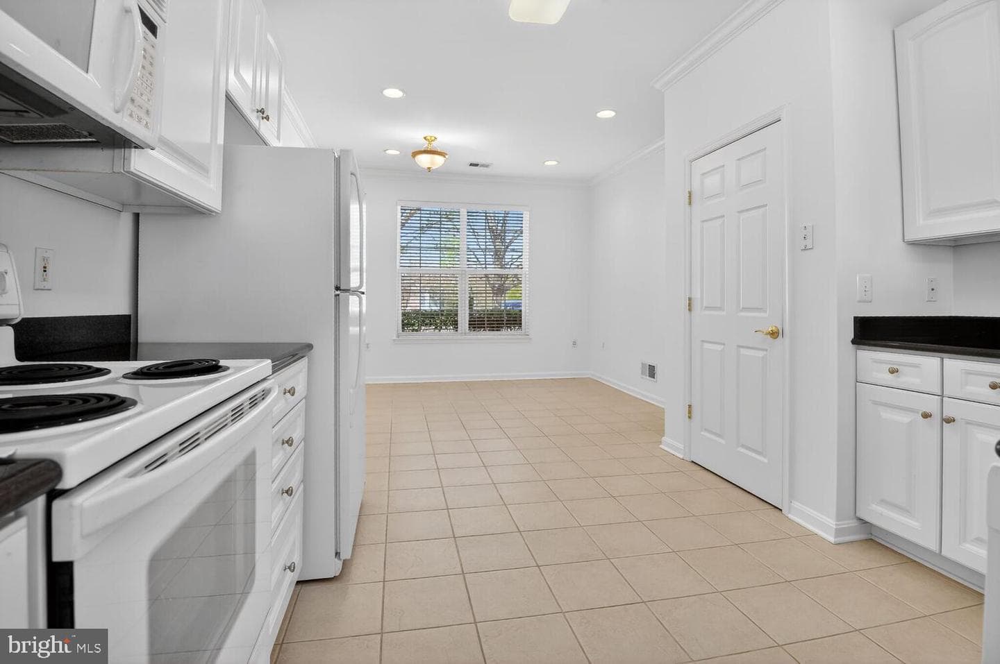 17602 Four Seasons Drive photo 6