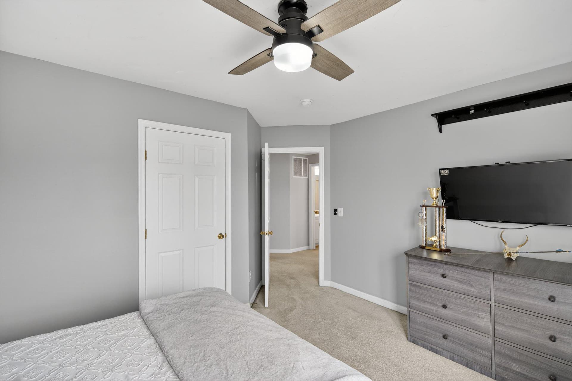 16128 Sheringham Way photo 37
