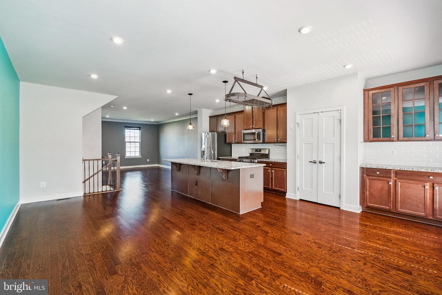 2144 Hemlock Bay Road photo 18