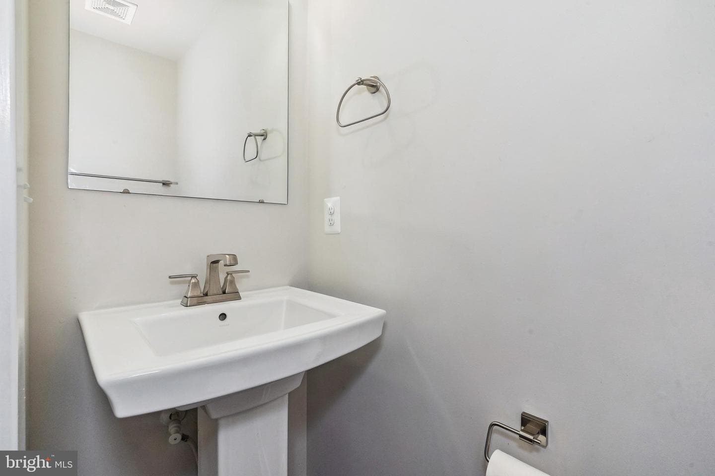 2144 Hemlock Bay Road photo 20