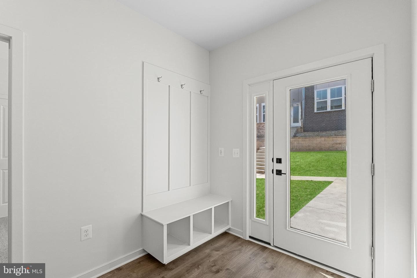 17990 Alicia Avenue photo 22
