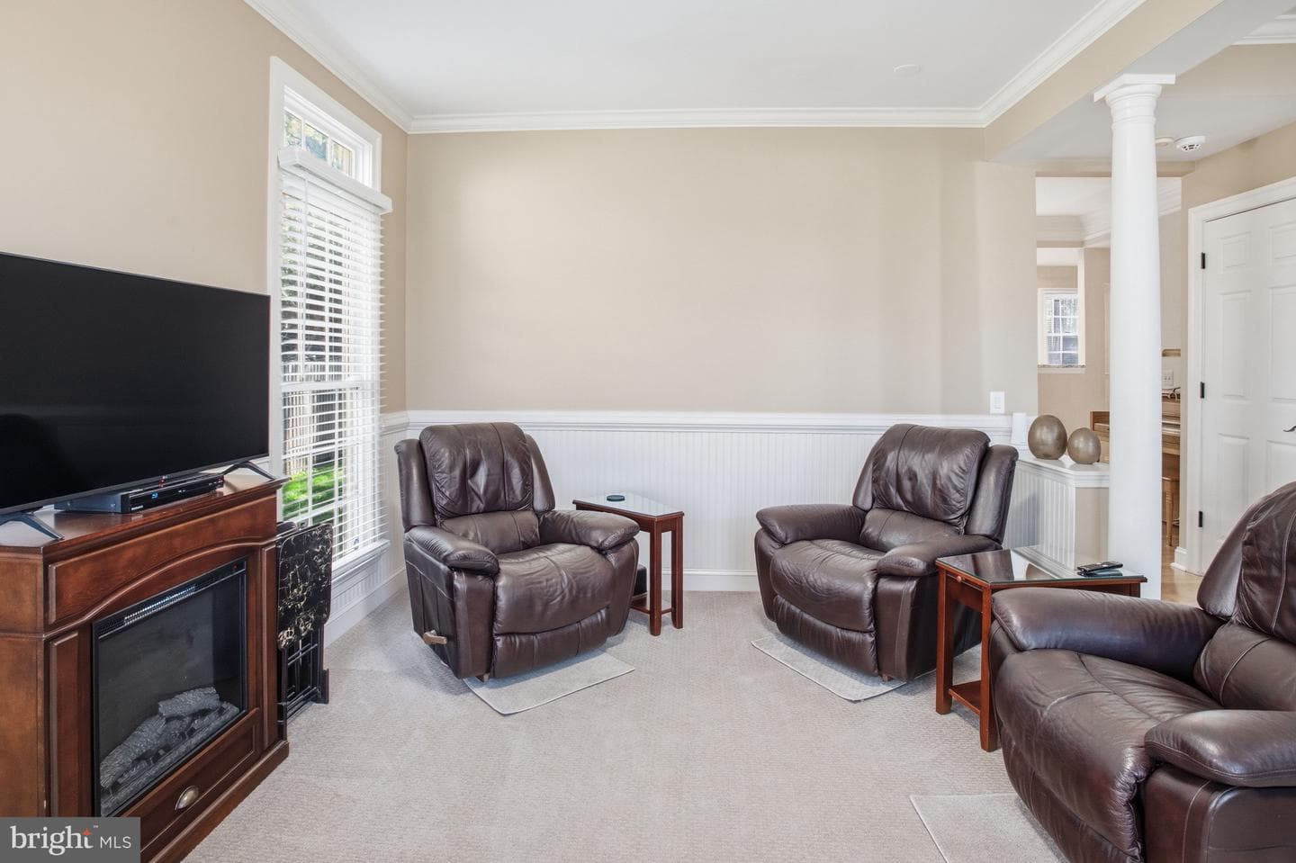 3937 Leaf Lawn Lane photo 6