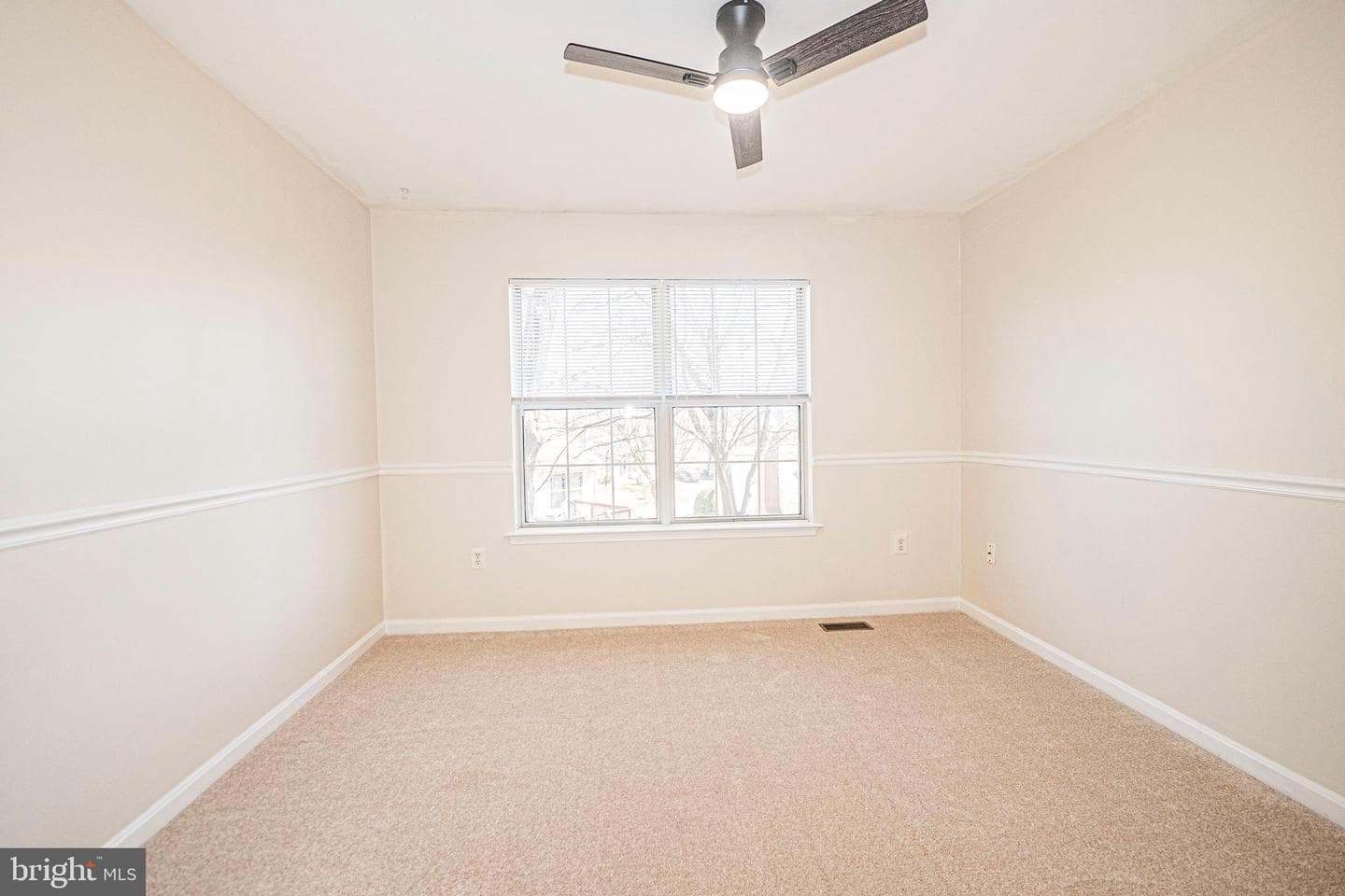 14713 Stratford Drive photo 33
