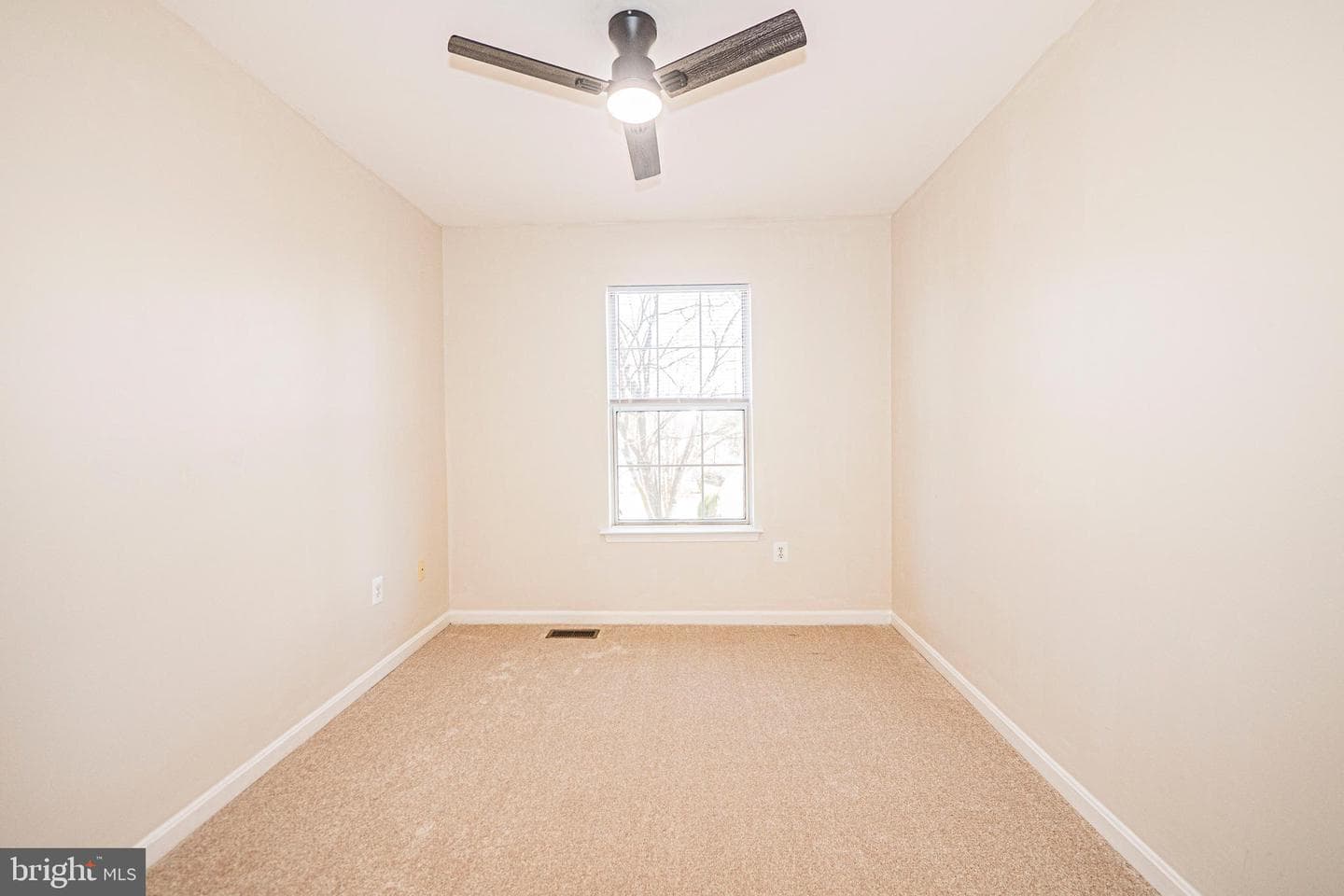 14713 Stratford Drive photo 35