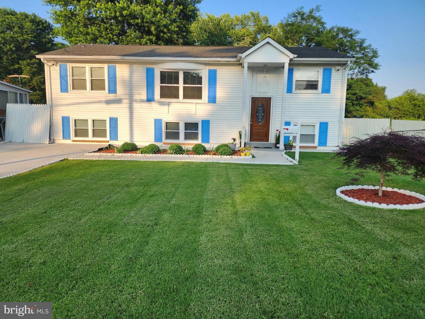 15107 Illinois Road photo 5