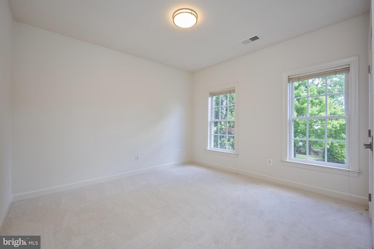 6910 Bitterroot Court photo 40