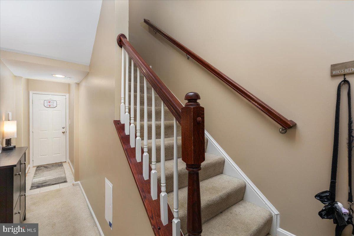 7828 Cedar Branch Drive photo 2