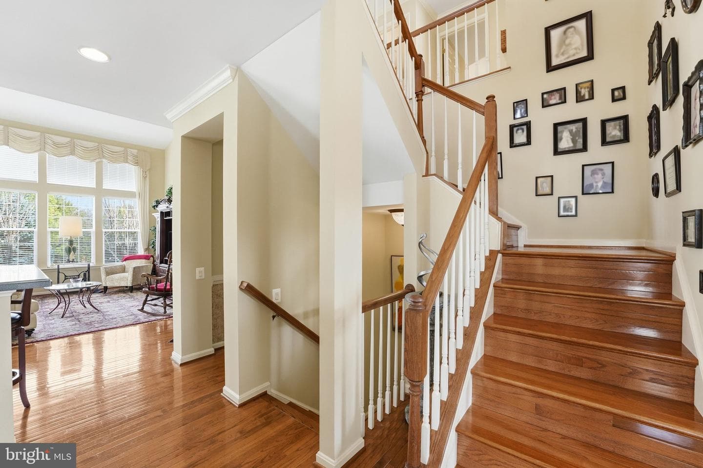 9709 Seafield Place photo 12
