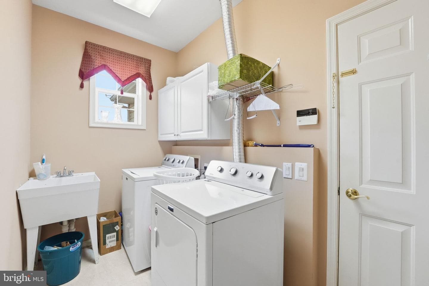 9709 Seafield Place photo 27