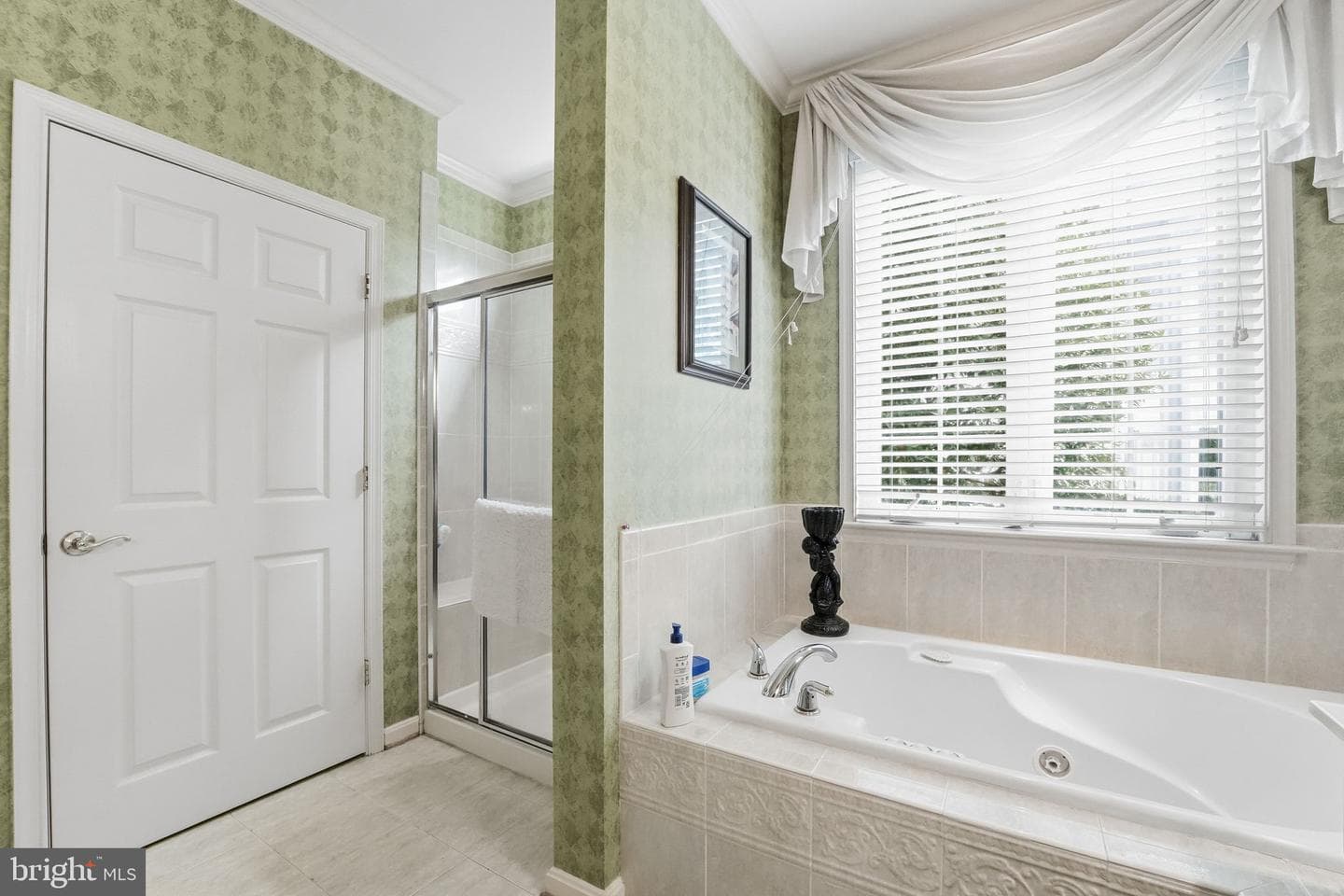 9709 Seafield Place photo 34