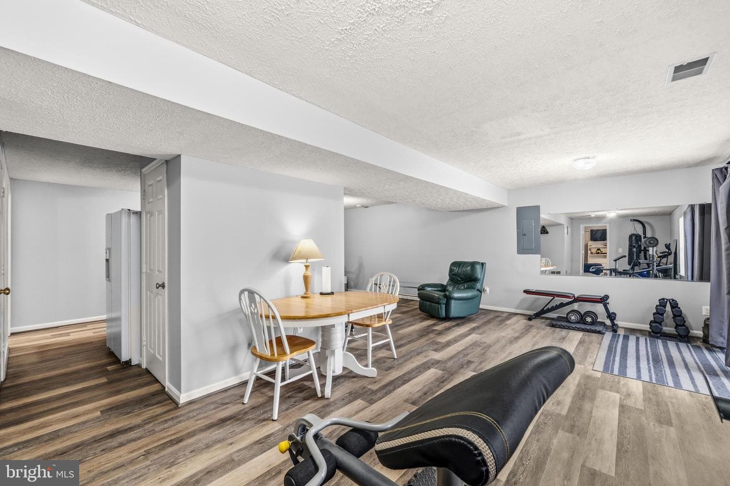 2932 Nicely Court photo 17